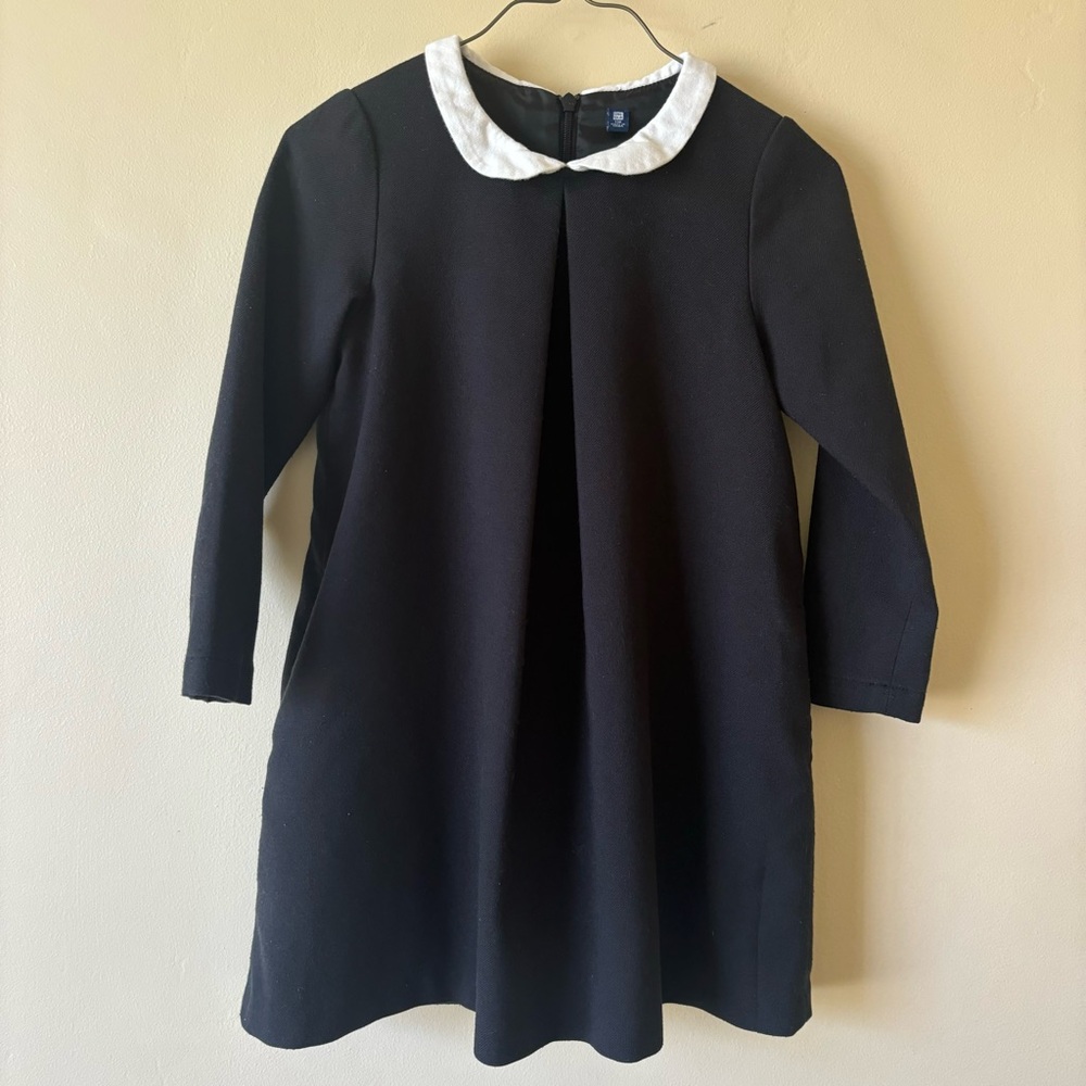 Uniqlo Classic Black Kids Dress with White Collar Size 3-4T